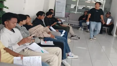 “Di Tanah Sendiri Kami Jadi Penonton”: Jeritan Anak Muda Sumbawa Barat Sulit Dapat Kerja di Tengah Potensi Besar