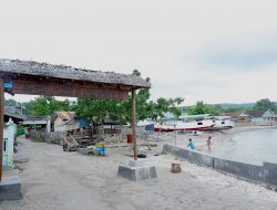 Kades Labuhan Aji Keluhkan Pulau Moyo Tak Pernah Disentuh, Kabid Destinasi: Kami Akan Arahkan Penataan ke Sana