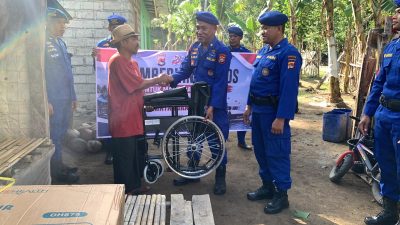 HUT ke-80 Polri, Ditpolairut Polda NTB Salurkan Bantuan Sosial Kepada Masyarakat Pesisir