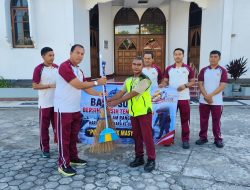 Ditpolairud Polda NTB Gelar Bersih-Bersih Tempat Ibadah dan Berikan Bantuan Alat Keberaihan di Hari Bhayangkara ke-80