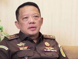 Polri Tetapkan Eks Jampidsus Febrie Adriansyah Jadi Tersangka, Diduga Terlibat Korupsi dan TPPU