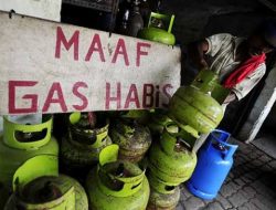 Jeritan Warga Kwangko! LPG 3 Kg Langka, Harga Capai Rp70 Ribu, Pangkalan Diduga Prioritaskan Penjualan ke Luar Desa