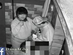 CCTV Rekam Aksi Tak Senonoh di Depan Rumah Warga, Perempuan Lokal dan WNA Diduga Terlibat