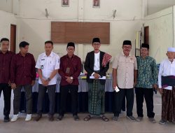 Pendaftaran Bakal Calon Kepala Desa Menemeng H. Ahmad Suyadi, Diikuti Antusias Seluruh Lapisan Masyarakat