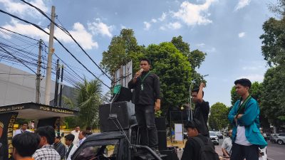 HMI Mataram Geruduk Polresta, Desak Pelaku Pembacokan di UIN Mataram Segera Ditangkap