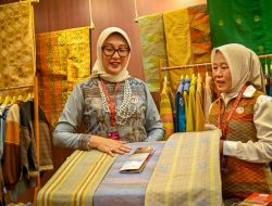 Muna Pa’a Dompu Naik Kelas, Tenun Pewarna Alam Resmi Diperkenalkan di Jakarta