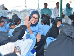 Sinta M. Iqbal Ajak Santri Biasakan 7 Kebiasaan Anak Hebat untuk Masa Depan