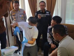 Bid Dokkes Polda NTB Dampingi Atase Policy Agency Jepang Ambil Sample DNA Keluarga Korban Tsunami Jepang 2011