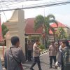 PUKAD NTB Geruduk Polda NTB, Desak Evaluasi Izin PO Titian Mas usai Dugaan Penipuan Tiket Online
