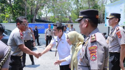 Kapolda NTB Turun Langsung Temui Warga Tanjung Karang Permai, Serap Aspirasi dan Perkuat Kamtibmas