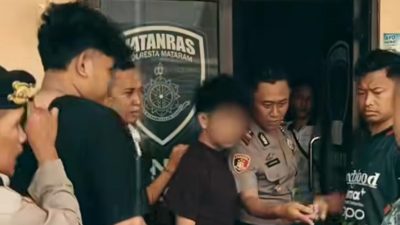 Polsek Selaparang Amankan 4 Terduga Pelaku Penganiayaan di Jalan Udayana, Anak Panah hingga Parang Disita