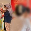 Masih Pakai Seragam, Dua Pelajar Diduga Asyik Pacaran di Gerai Mixue Mataram